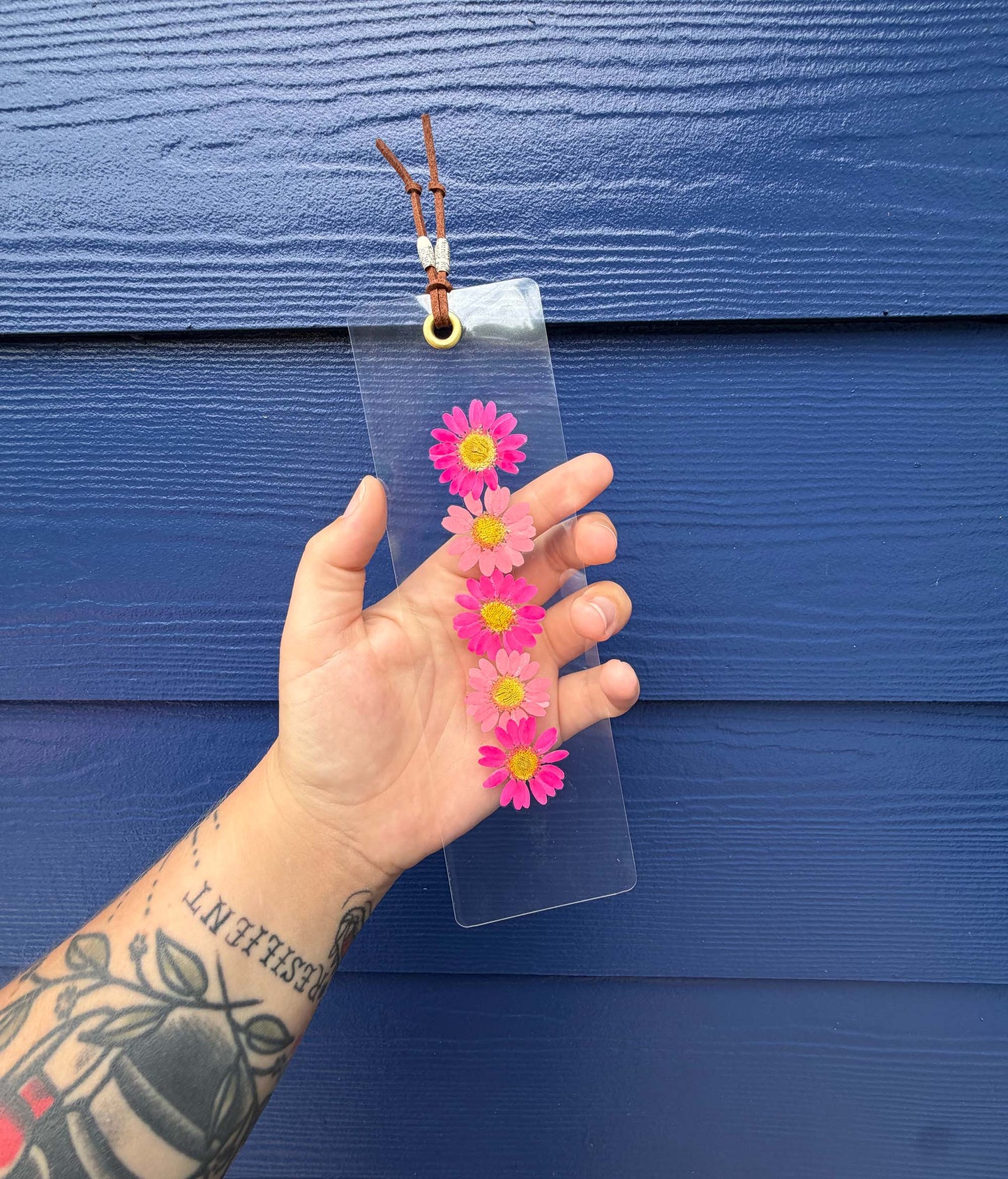 Pink Daisy Bookmark